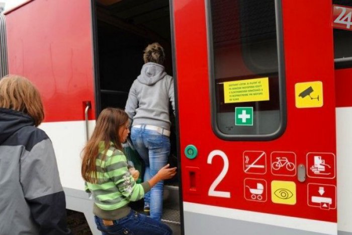 Ilustračný obrázok k článku Čaká nás veľkonočné sťahovanie národa: Ako železnice posilnia vlaky z a do Žiaru?