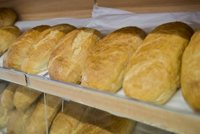 Ilustračný obrázok k článku Keď nám ešte vo vreckách štrngali koruny: Tipnete, koľko sme pred 15 rokmi v Žiari zacvakali za chlieb či kilo cukru?