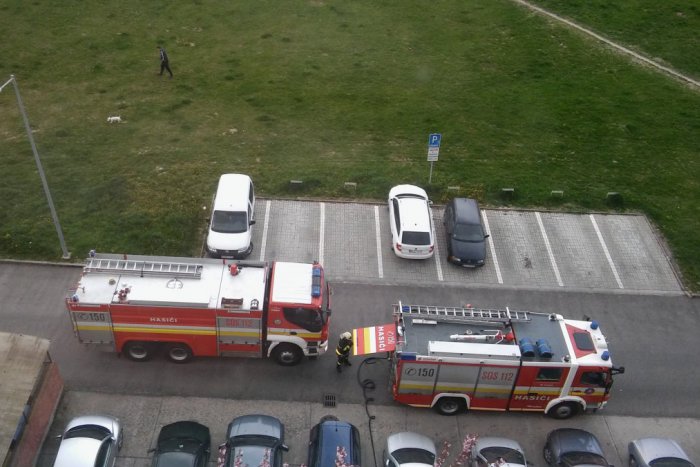 Ilustračný obrázok k článku FOTO priamo z miesta: Požiar bytu na žiarskom sídlisku, v akcii osem hasičov!