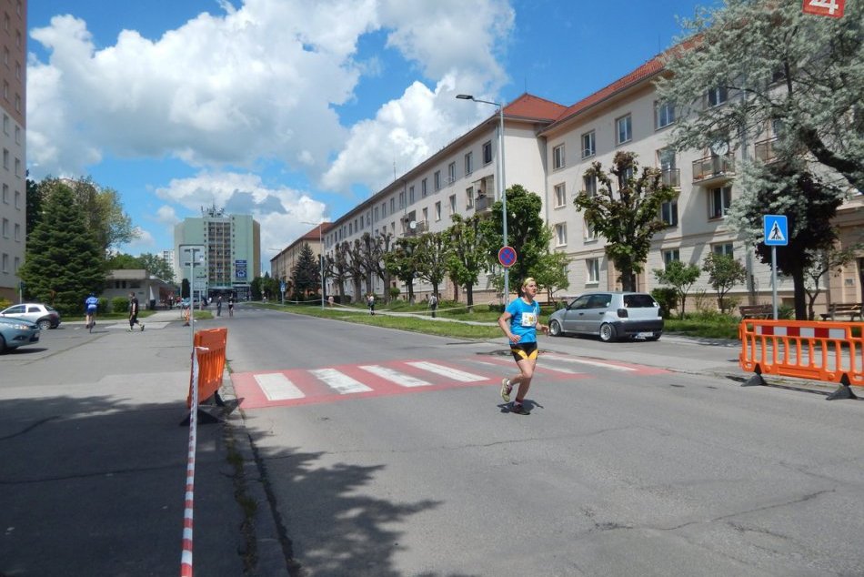 Ilustračný obrázok k článku Deň, kedy Žiar ovládnu bežci: Termín jubilejného polmaratónu je vonku