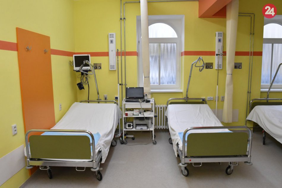 Ilustračný obrázok k článku Reakcia na aktuálnu epidemiologickú situáciu: Nemocnica v Štiavnici zakázala návštevy
